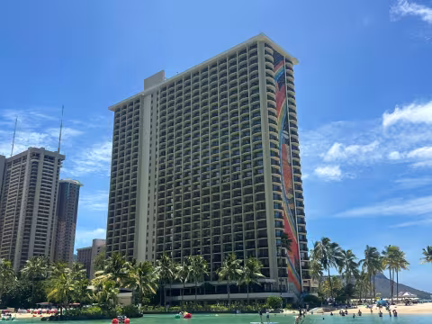 Hilton Haw_n Village (HHV) Rainbow Twr